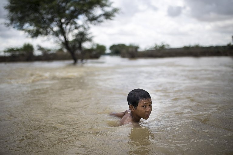 Heftige Regenfälle führten zu massiven Überschwemmungen in Südasien. (Foto: Johanniter/Minzaya)