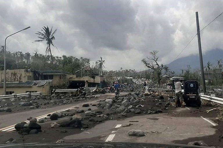 Taifun Goni traf am 1. November auf den Philippinen auf Land und zerstörte Häuser, Straßen und Felder. (Foto: CMA)