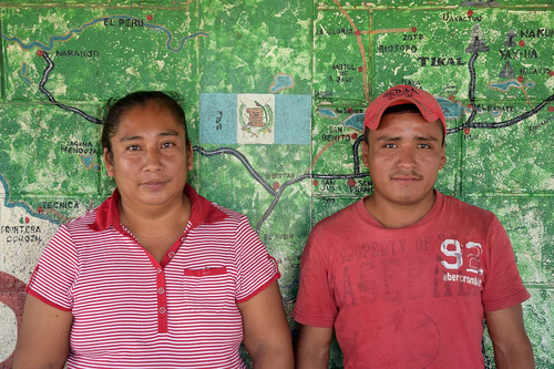 Ein solidarischer Bündnis: Unsere Partnerorganisation OCDIH (Honduras) klärt Migrant*innen über ihre Rechte auf und gewährt in Zusammenarbeit mit der guatemaltekischen Basisorganisation ACOMUMSAM (Guatemala) Schutz auf den Migrationsrouten. 